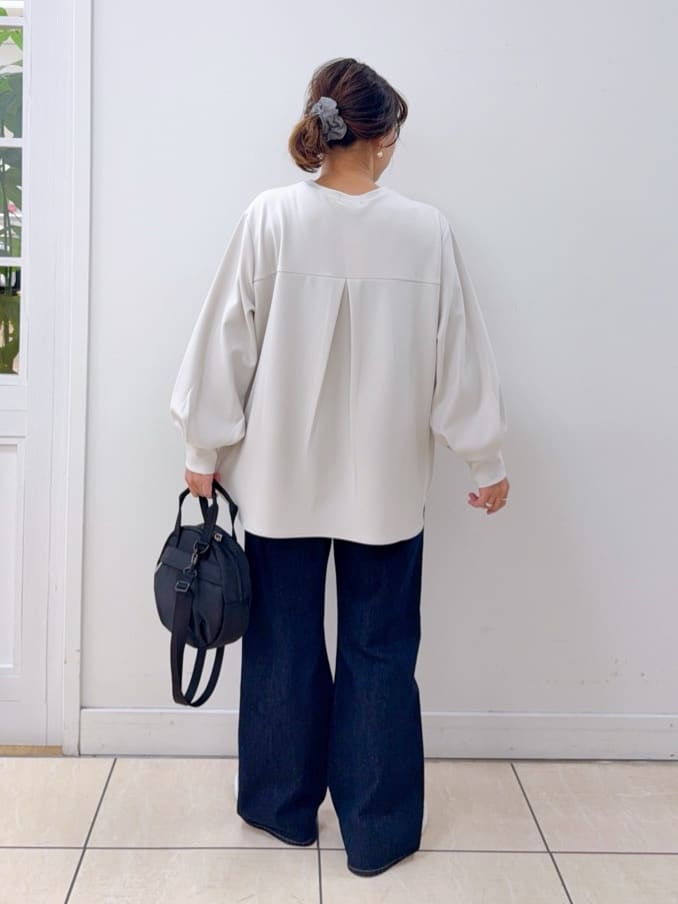 Osawaさんの「Dessin｜オーバルモチーフコードネックレス」を使ったコーディネート