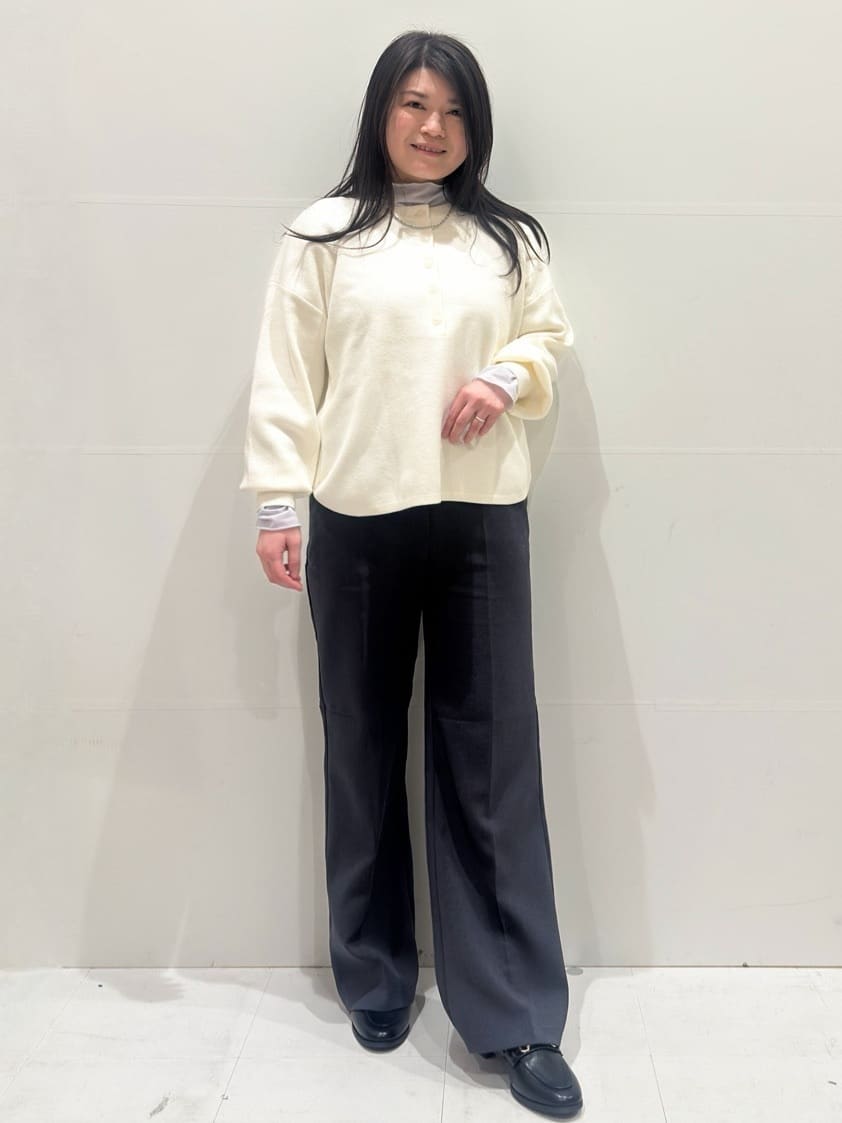 Minさんの「OPAQUE.CLIP｜ヘンリーネックニット／前後2WAY【洗濯機OK】」を使ったコーディネート