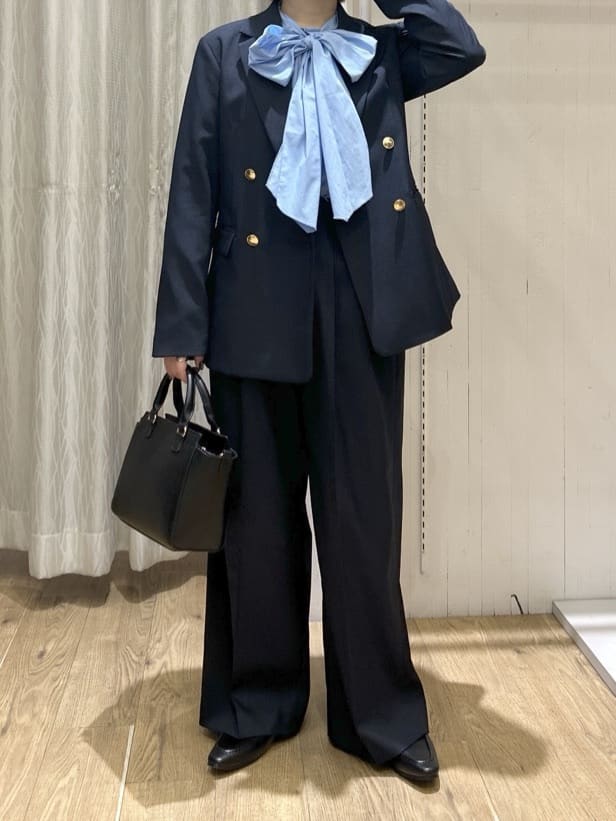 ga_riさんの「THE SHOP TK｜【通勤にもデイリーにも】CAVIAN 金ボタンダブルブレストジャケット」を使ったコーディネート