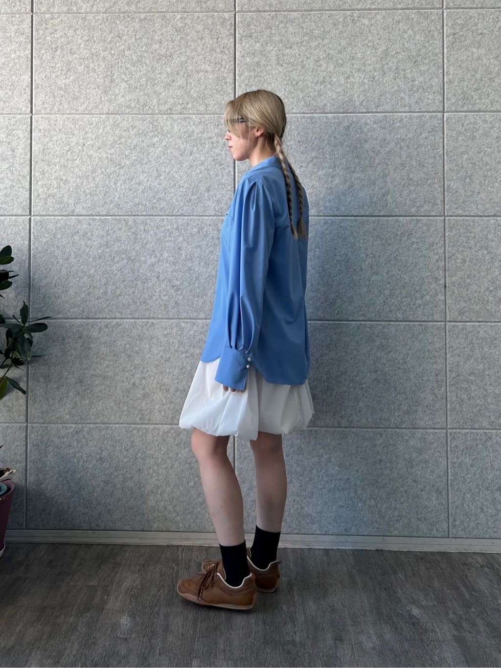 honoka Aさんの「CODE A｜【Re】point neck shirt」を使ったコーディネート