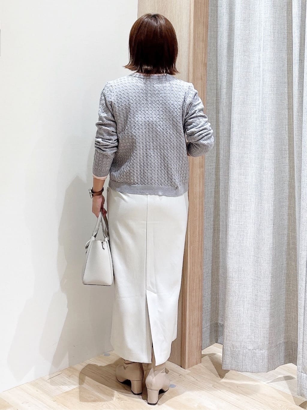 MIYUさんの「grove｜ミニケーブルクルーネックカーディガン」を使ったコーディネート
