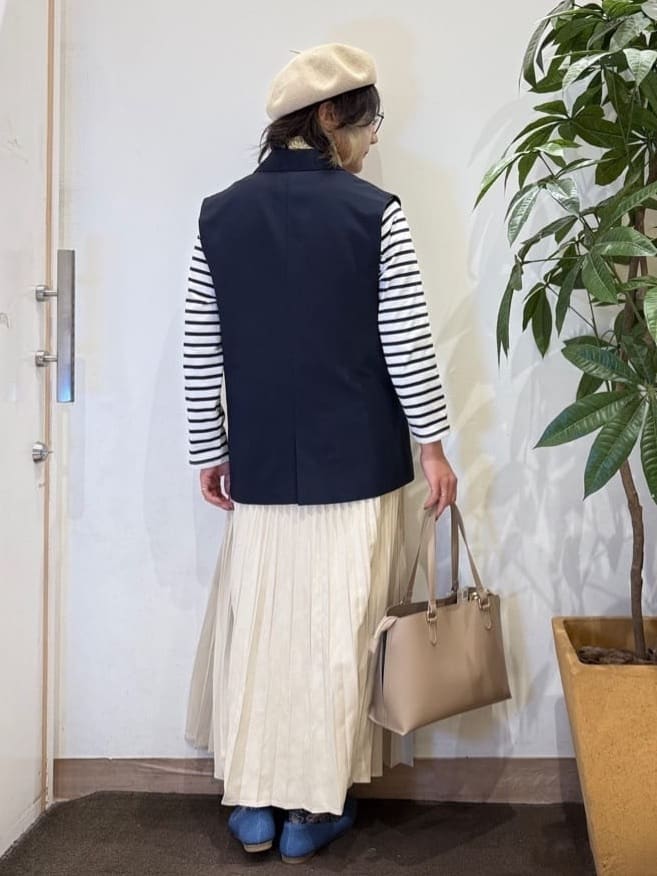 misakiさんの「SHOO･LA･RUE｜【セットアップ可/S-LL/洗濯機可】サッと羽織ってこなれ見え ダブルブレストジレ」を使ったコーディネート