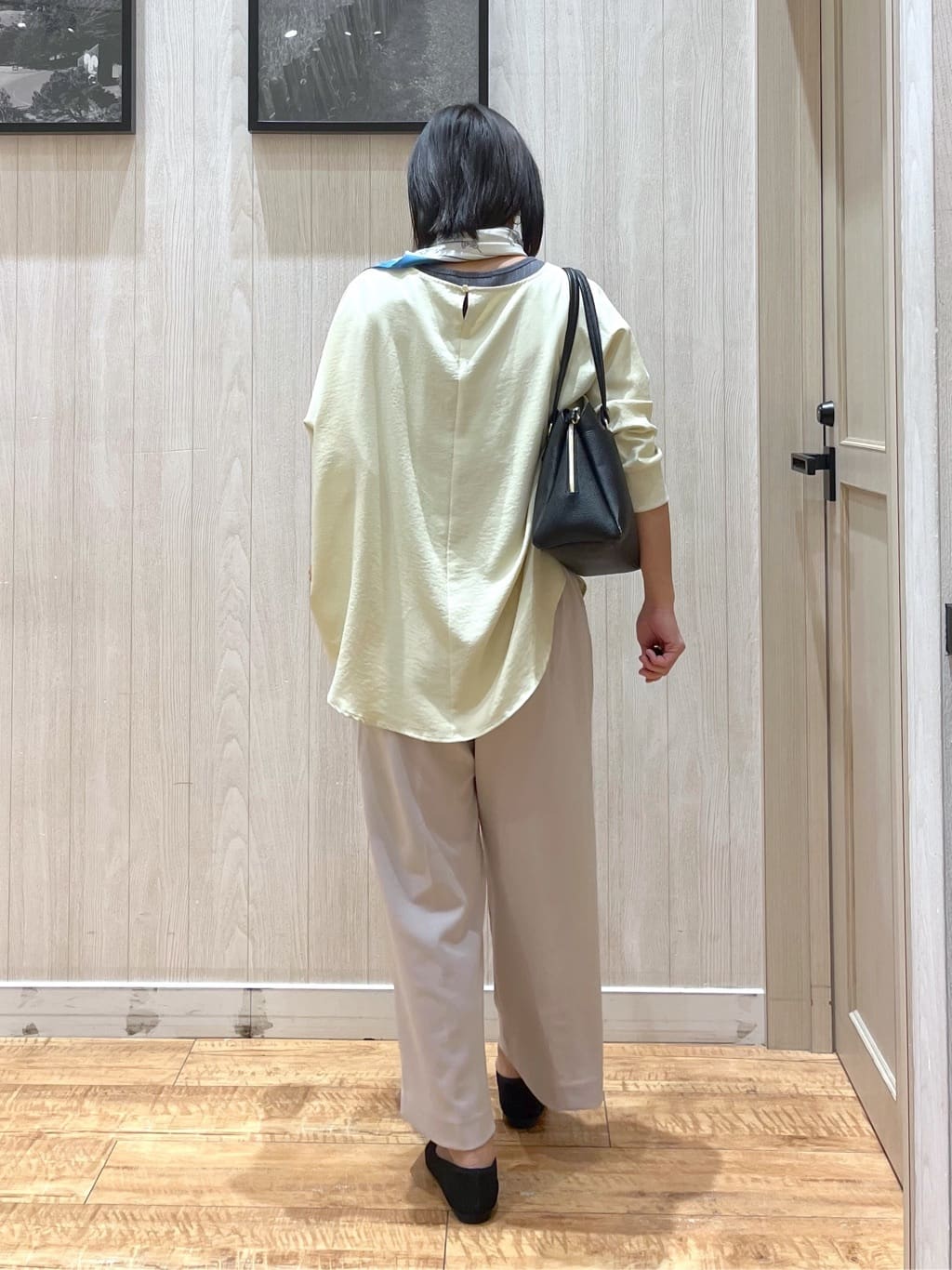 shirayuuuさんの「SHOO･LA･RUE｜【軽量/2WAY】ロングハンドル ラウンドトートバッグ」を使ったコーディネート