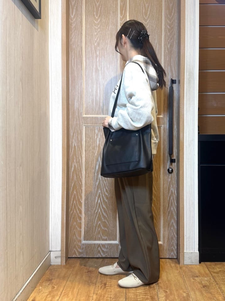 KAORIさんの「SHOO･LA･RUE｜【洗える】ニットローファー」を使ったコーディネート