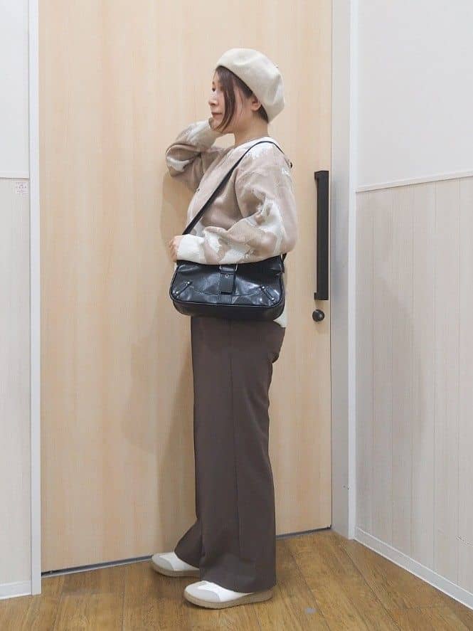 たぐちゃんさんの「SHOO･LA･RUE｜【洗濯機可/S-LL】1枚で華やかに ラメ入りニュアンス柄ニット」を使ったコーディネート