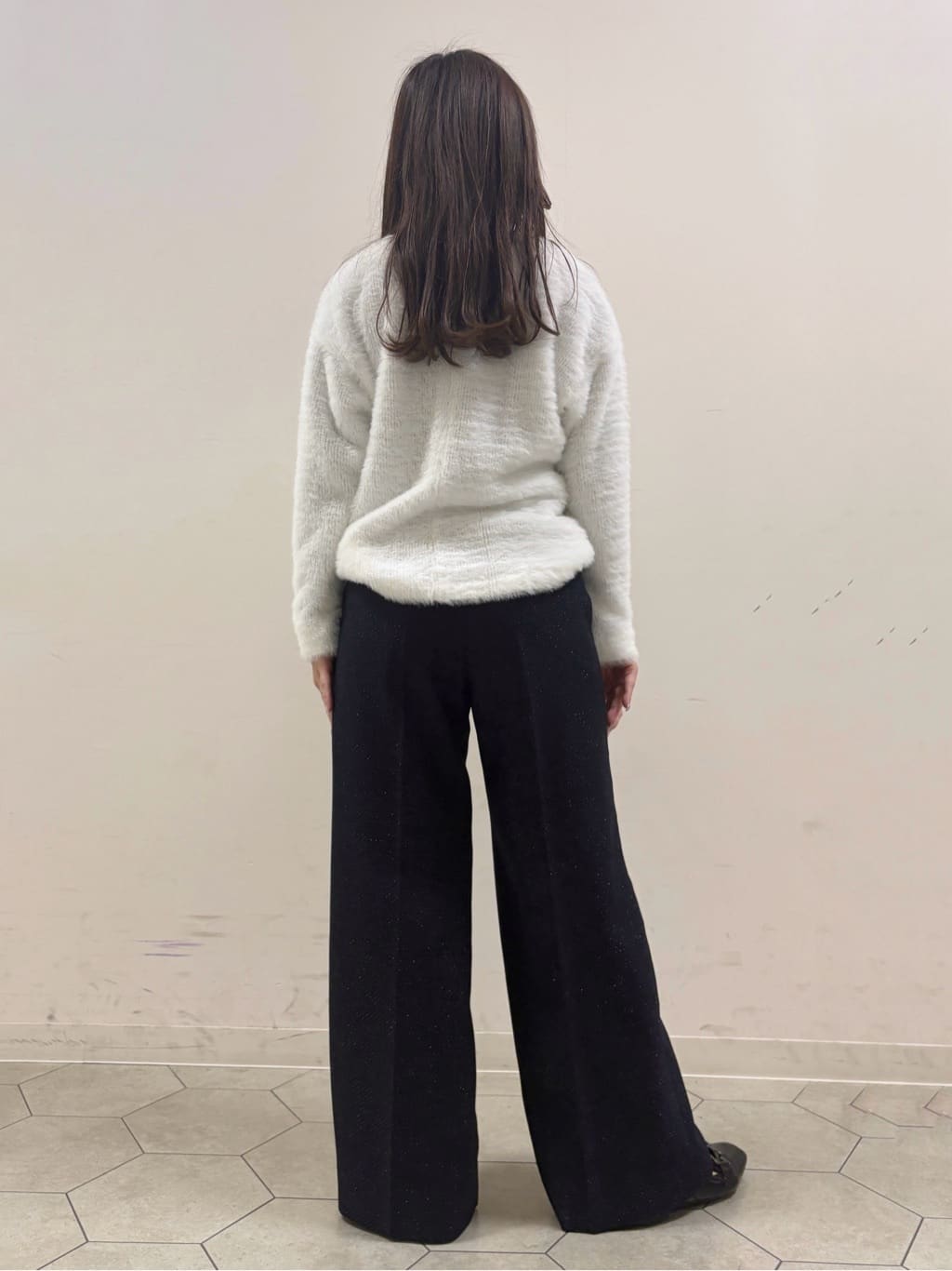 kahoさんの「INDIVI｜【洗える】エアリーシャギートップス」を使ったコーディネート