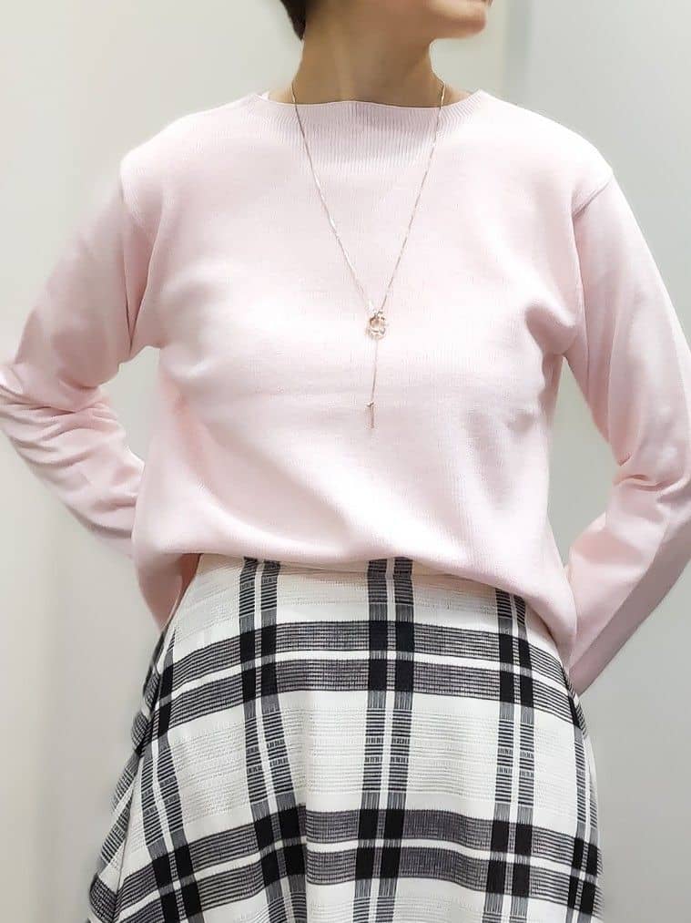 やまちゃんさんの「grove｜【撥水／シルエット2WAY】羽織るだけでサマになる、スタンドネックテントラインコート」を使ったコーディネート
