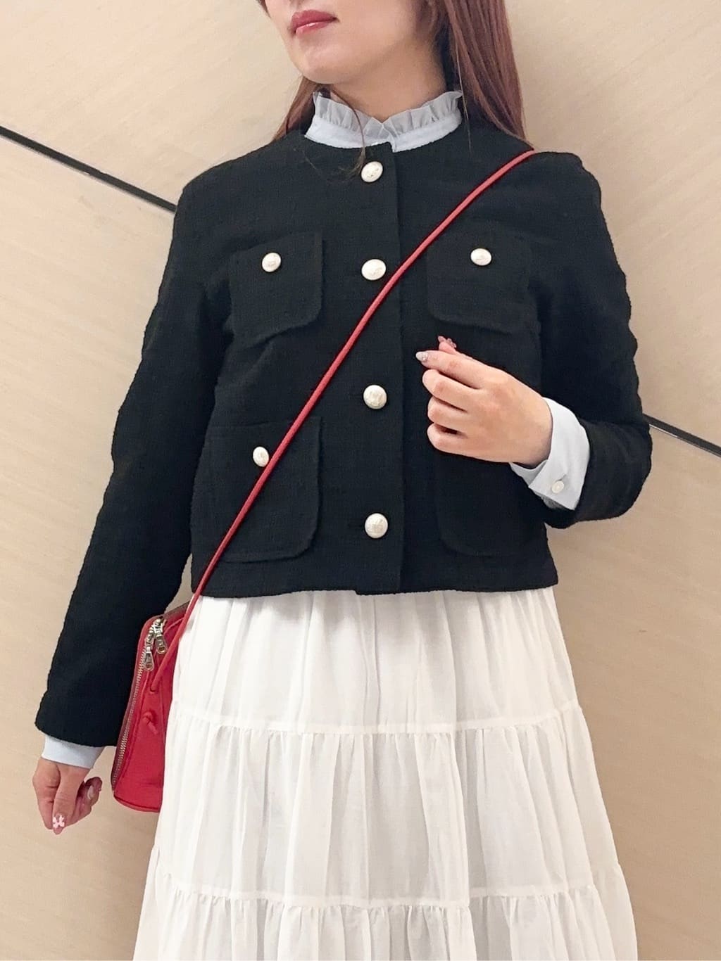 Rinaさんの「DRESSTERIOR｜ブラックファンシーツイードジャケット」を使ったコーディネート