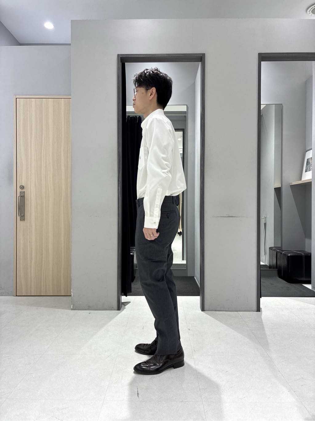 わいずみさんの「TAKEO KIKUCHI｜【ON／OFF兼用】CARREMANファブリック ノーカラージャケット」を使ったコーディネート