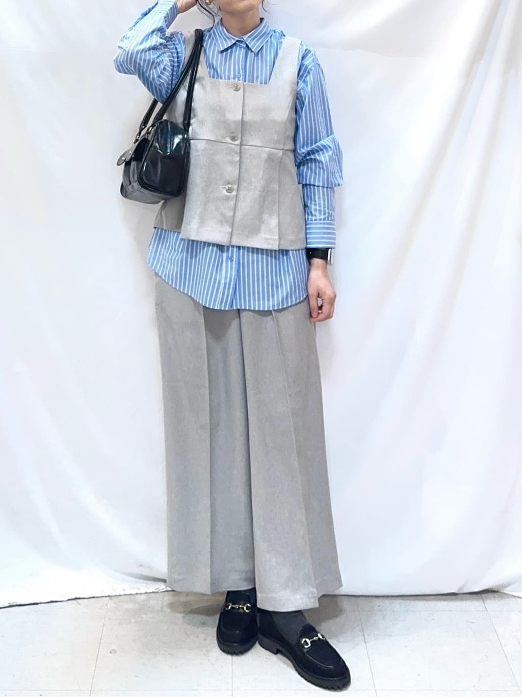 𝐇𝐢𝐫𝐨𝐦𝐢さんの「SHOO･LA･RUE｜【2点セット/S-LL】着回し力も抜群 着るだけで決まる大人上品セットアップ」を使ったコーディネート