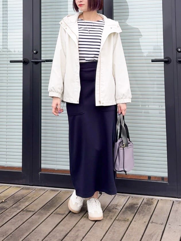 𝐜𝐡𝐢𝐤𝐚さんの「SHOO･LA･RUE｜【Lee別注／撥水】巾着ショルダーバッグ」を使ったコーディネート