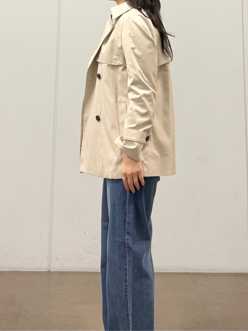 mizukiさんの「INDIVI｜【2WAY／洗える】ラメストライプ コットン混シャツ」を使ったコーディネート