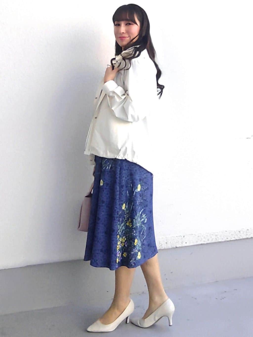 keinaさんの「SunaUna｜【co creation and yours／SS～L】レースプリント柄ワンピース」を使ったコーディネート