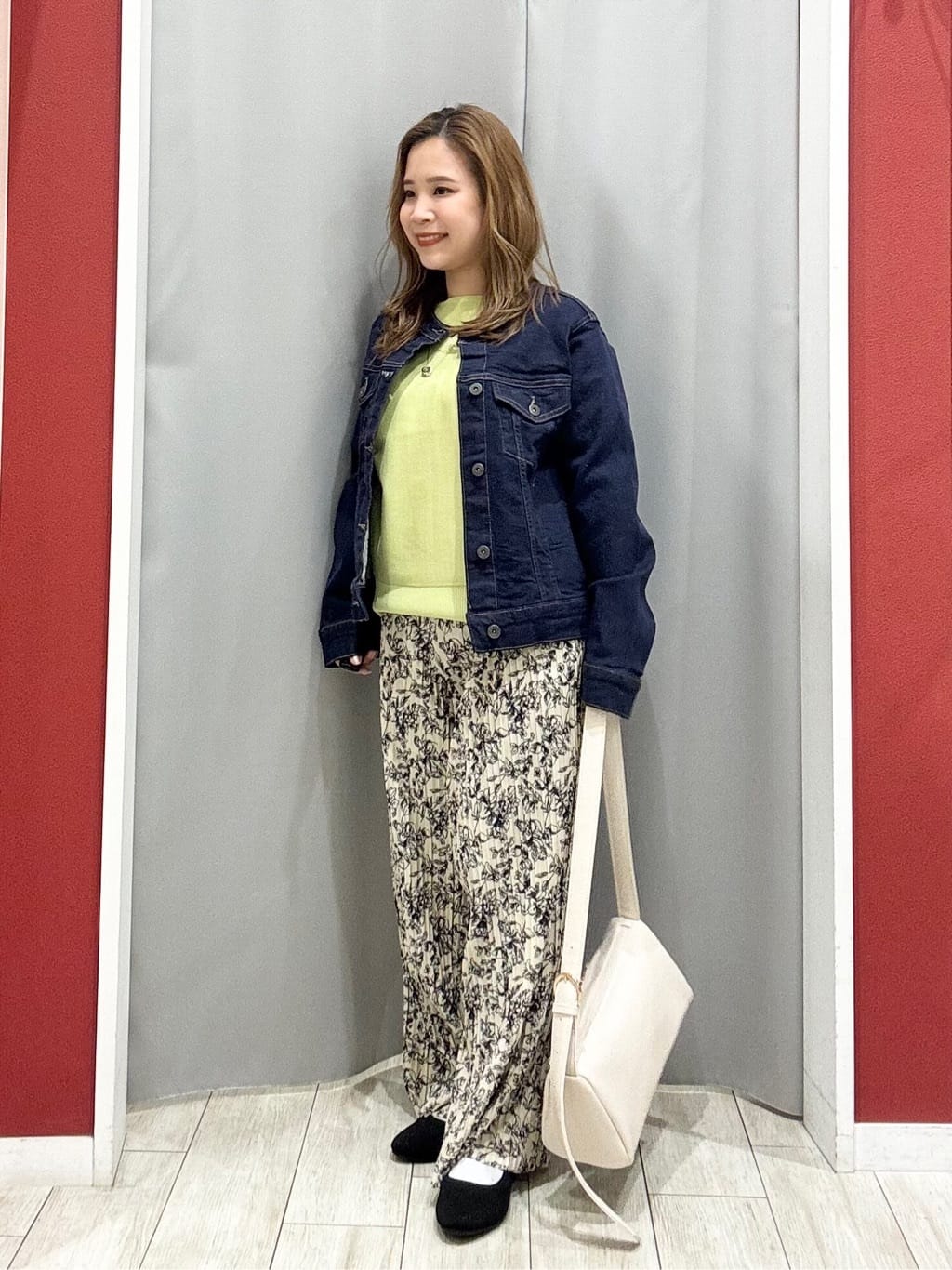 shioさんの「SHOO･LA･RUE｜【洗濯機可/S-LL】さらりと軽やか インせず着られる すっきり見えドルマンニット」を使ったコーディネート