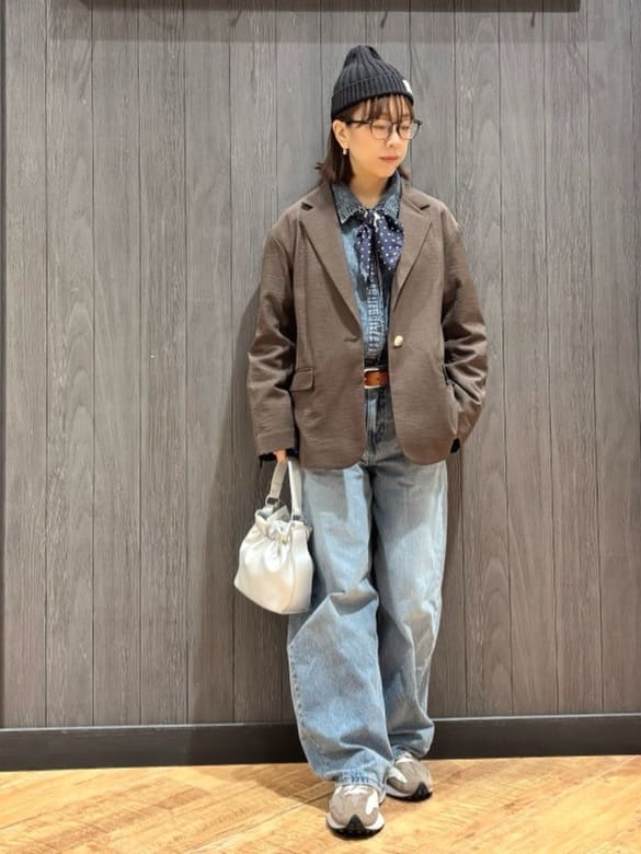 meiさんの「SHOO･LA･RUE｜【SHOO・LA・RUE DENIM/高レビュー】ゆるっと決まる こなれカーブデニムパンツ」を使ったコーディネート