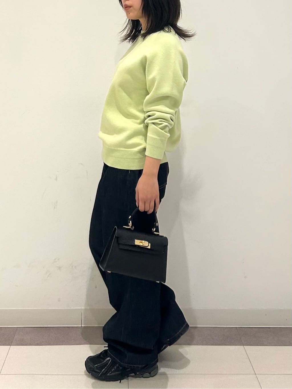 とりみさんの「DRESSTERIOR｜◆ウォッシャブルコットンカシミヤプルオーバーニット」を使ったコーディネート