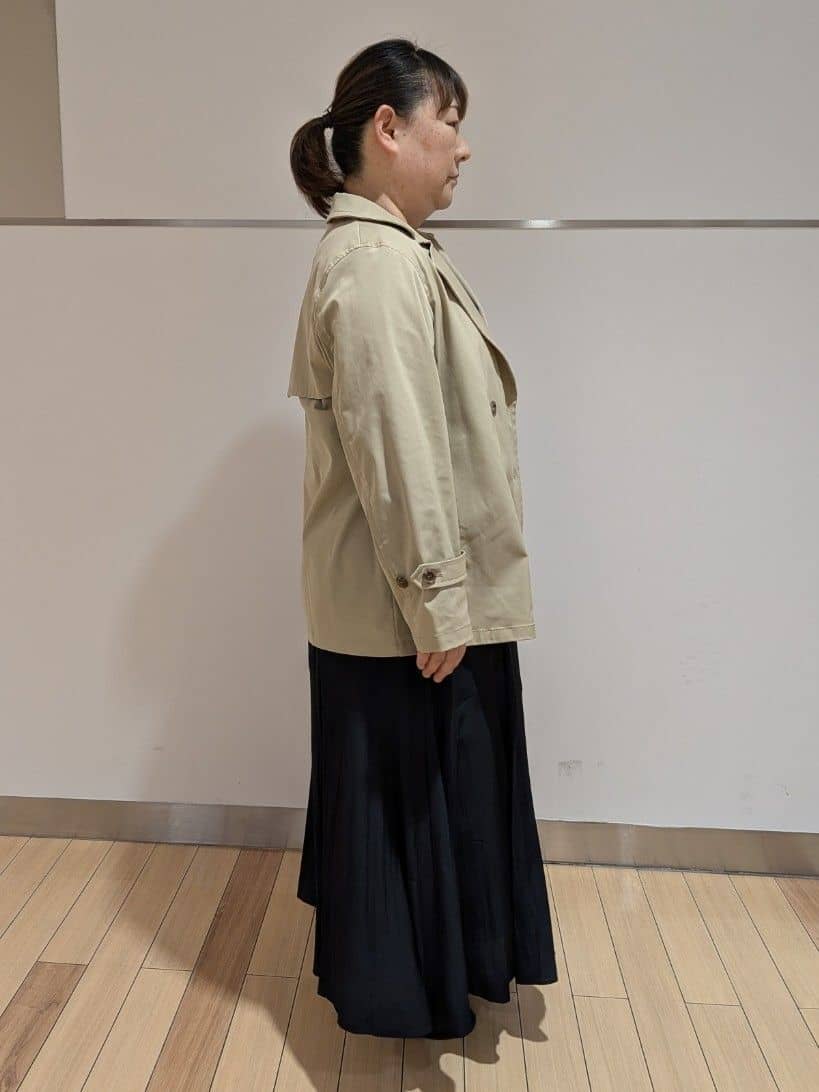TAKAさんの「UNTITLED｜【定番人気/はっ水/洗える】タスランショートトレンチコート」を使ったコーディネート
