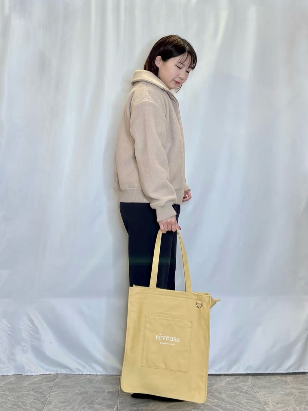 ネリさんの「SHOO･LA･RUE｜【S-LL】軽くてふんわりあたたかい スライバージャケット」を使ったコーディネート