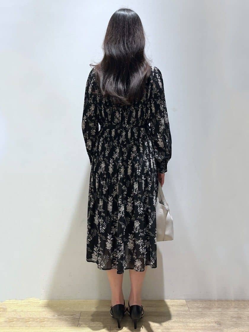 Mimさんの「index｜ベルト付きプリーツフレアワンピース【洗濯機OK／イージーアイロン／防シワ】《5col》」を使ったコーディネート