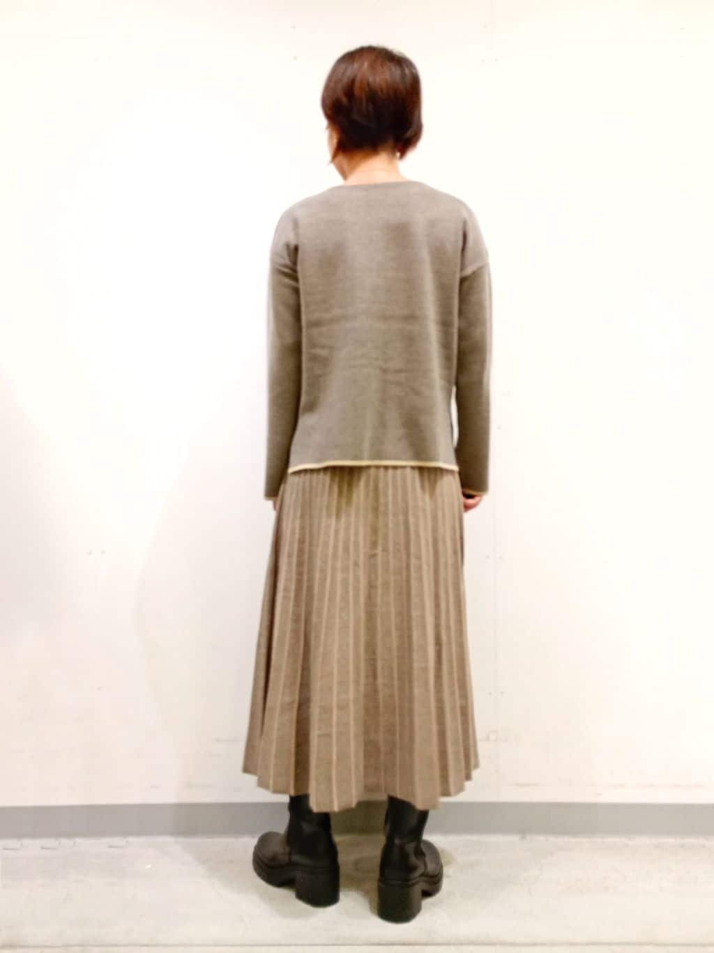 Kさんの「INDIVI｜【名品／撥水／抗菌防臭】ショート丈リサイクルダウンコート」を使ったコーディネート