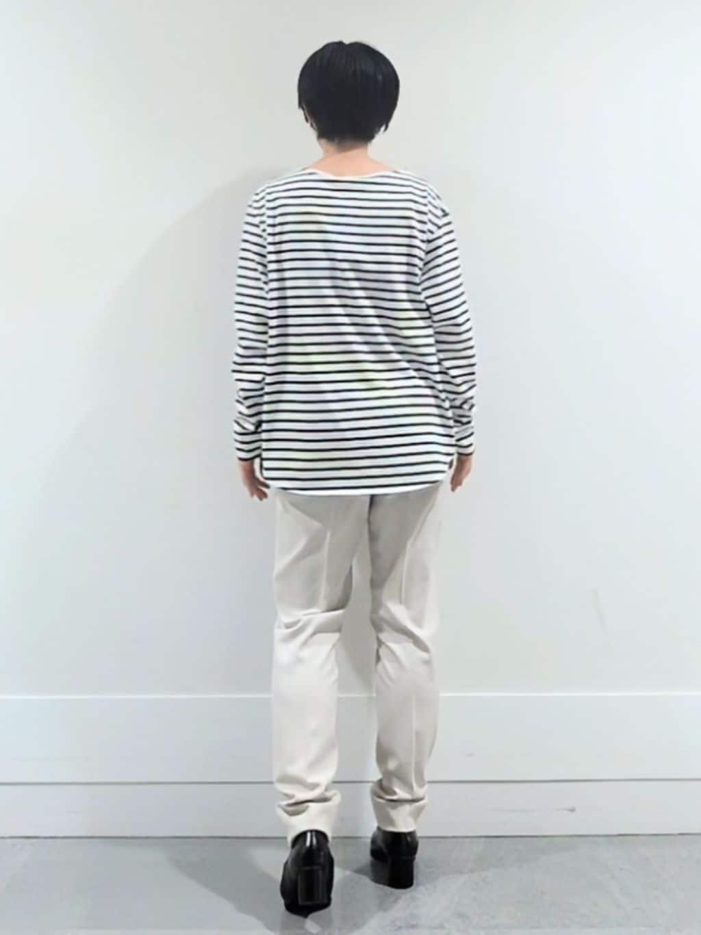 ミズタさんの「UNTITLED｜【洗える/レイヤードTシャツ】ラウンドテールジャージプルオーバー」を使ったコーディネート