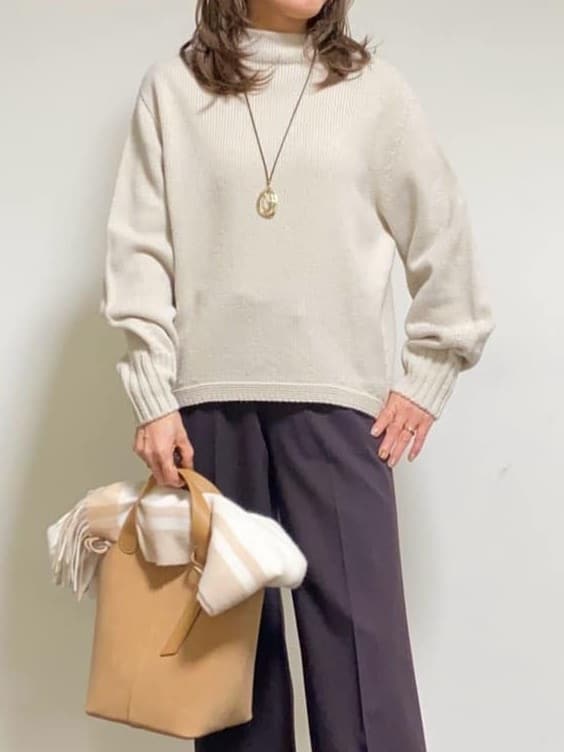 tomoさんの「UNTITLED｜【洗える】スポンディッシュ ボトルネックニット」を使ったコーディネート
