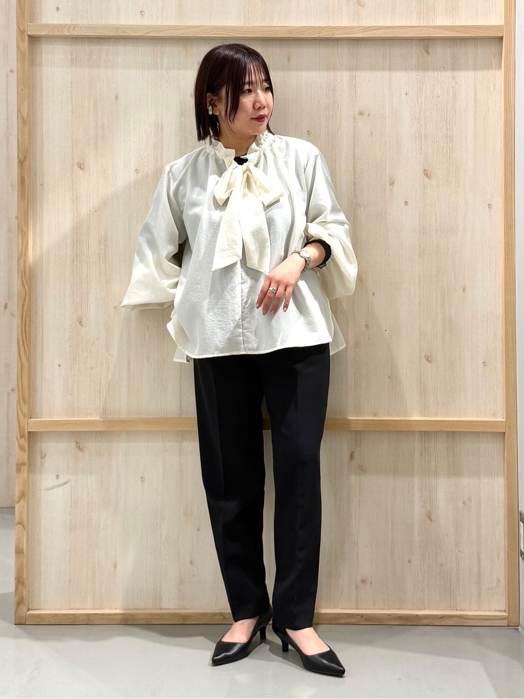 nanaさんの「THE SHOP TK｜【フォーマルにもカジュアルにも】ツイードジレ」を使ったコーディネート