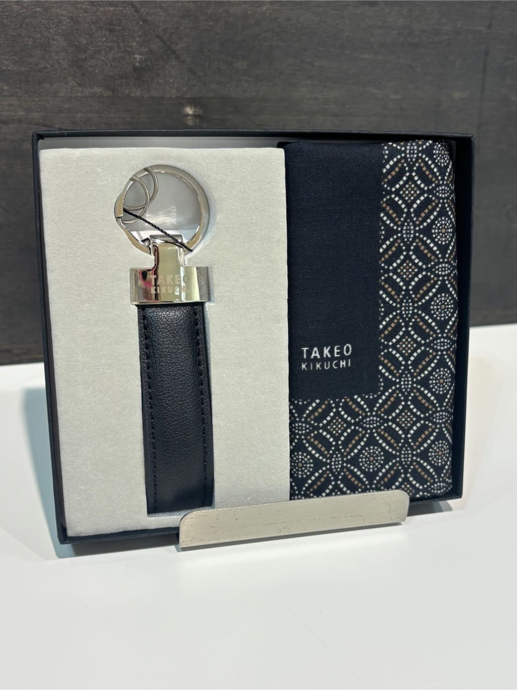 ヒナさんの「TAKEO KIKUCHI｜ハンカチキーホルダーセット」を使ったコーディネート