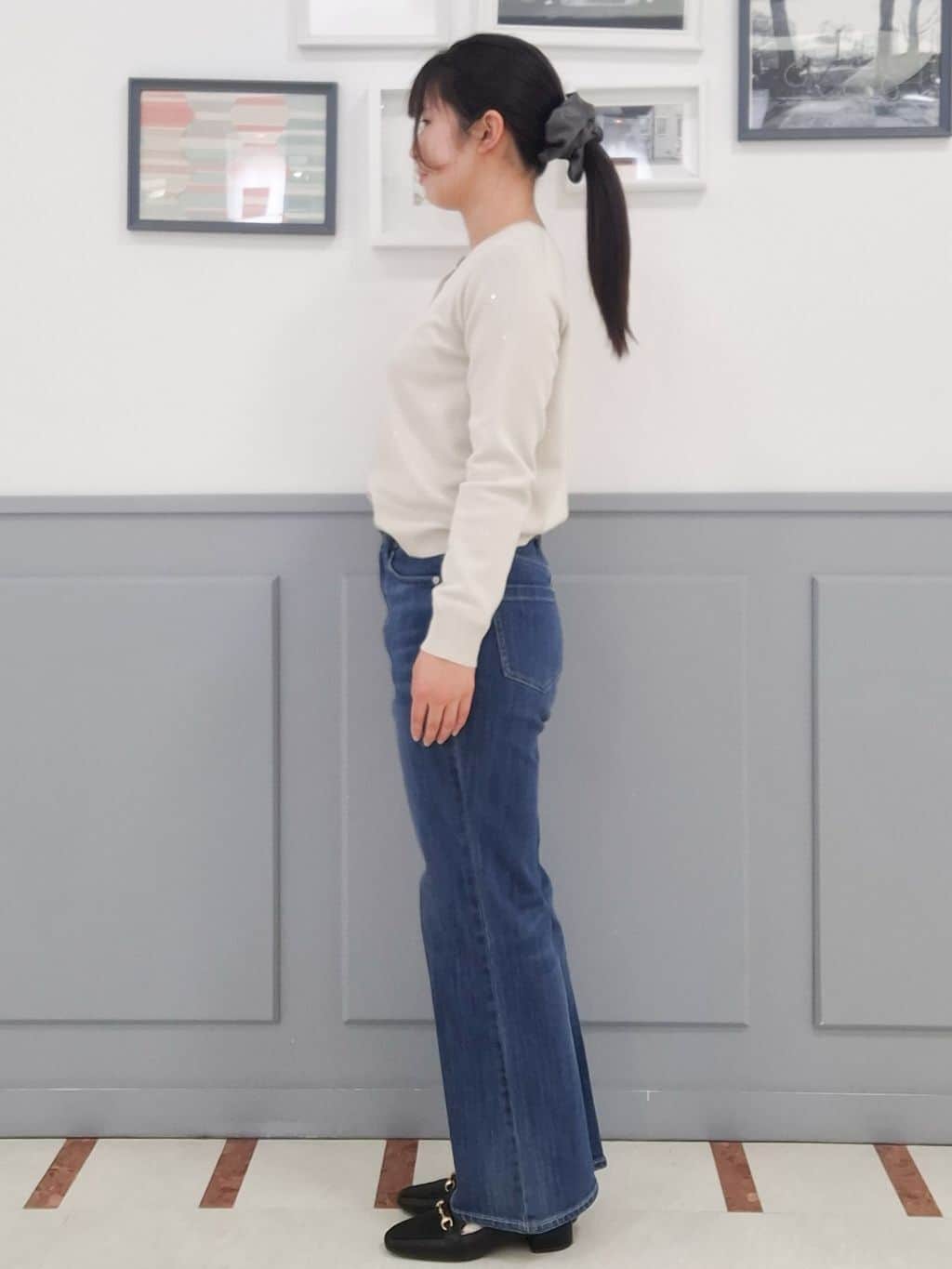 さっちーさんの「grove｜【貴島明日香さん着用】【撥水／シルエット2WAY】軽やかミドルトレンチコート」を使ったコーディネート