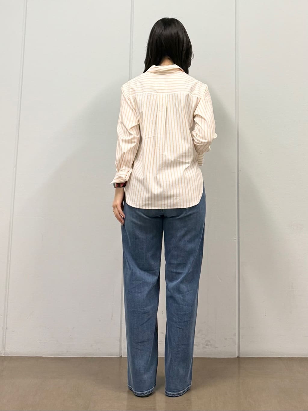 mizukiさんの「INDIVI｜【花粉付着防止／撥水／UVケア】名品トレンチコート」を使ったコーディネート