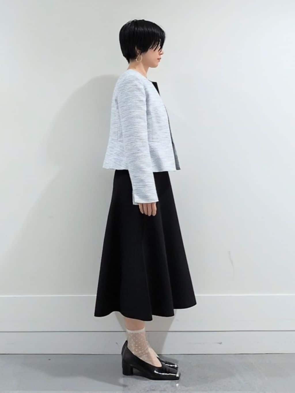 ミズタさんの「UNTITLED｜【きれいめ】ツイード ペプラムジャケット」を使ったコーディネート