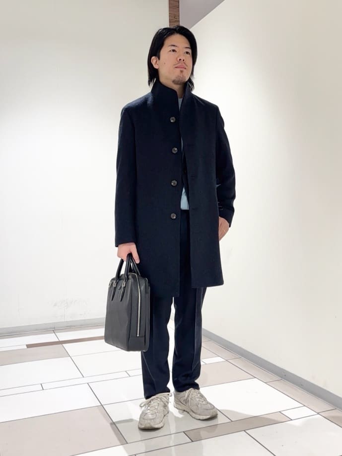 及川さんの「TAKEO KIKUCHI｜【ウールカシミヤブレンド】ビーバー調 スタンドカラー コート」を使ったコーディネート