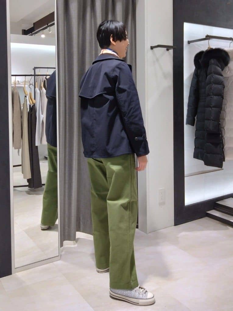 まちこさんの「UNTITLED｜【定番人気/はっ水/洗える】タスランショートトレンチコート」を使ったコーディネート