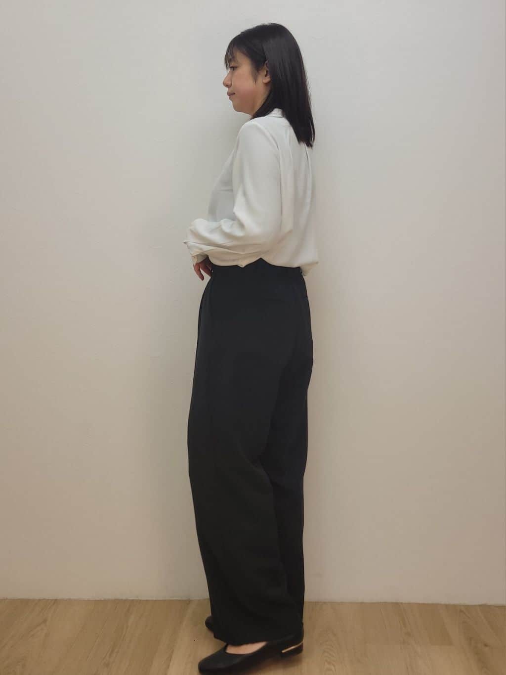 LISAさんの「OPAQUE.CLIP｜《通勤／セットアップ対応》 Vネックジャケット／ダブルクロス【洗濯機OK】」を使ったコーディネート