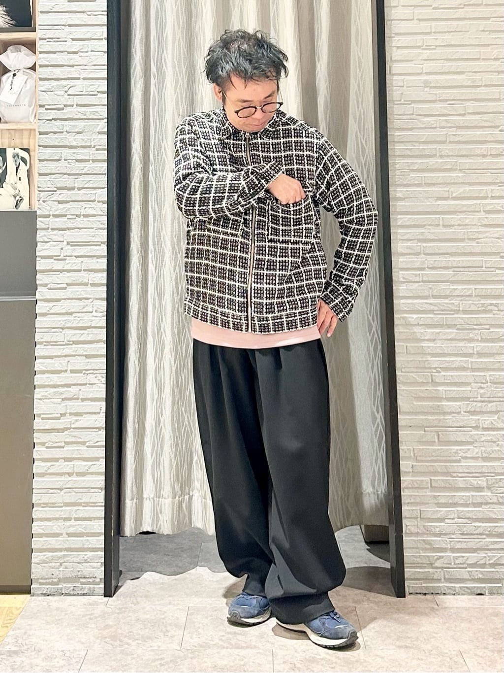 KENJI Iさんの「THE SHOP TK｜【カジュアルに上品さをプラス】変わり織ツイードブルゾン　洗濯機OK」を使ったコーディネート