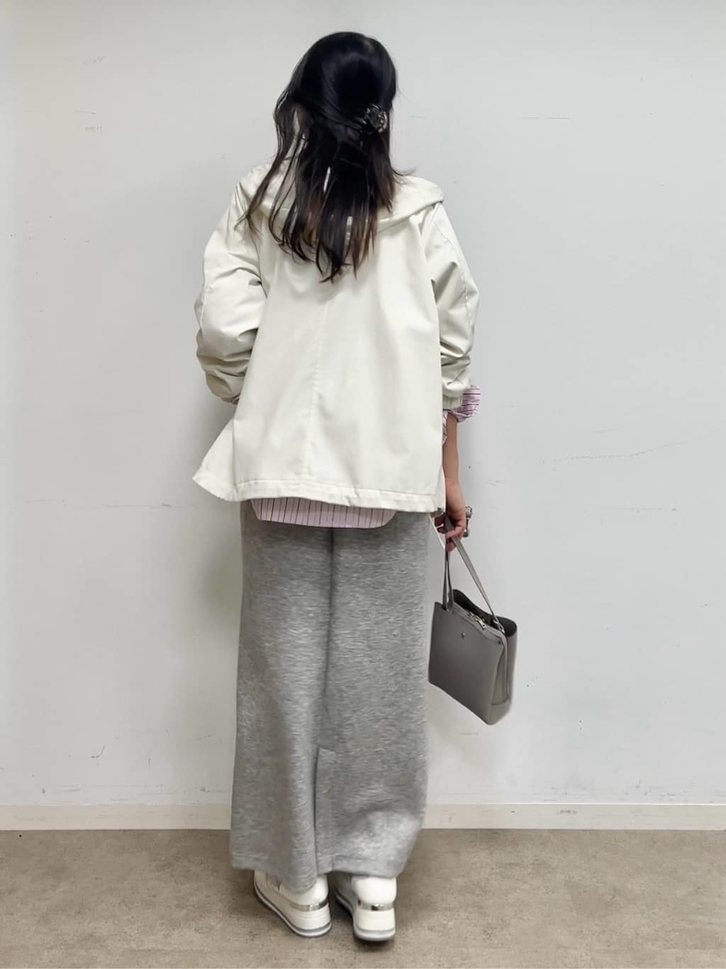 cotaniさんの「SHOO･LA･RUE｜【軽量/高レビュー】見た目よりもたっぷり入る ふわっと軽い3層ショルダー」を使ったコーディネート