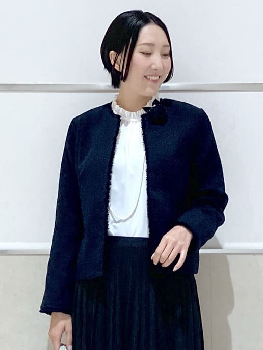 eriko さんの「Dessin｜【洗える】フリルネックジョーゼットブラウス」を使ったコーディネート