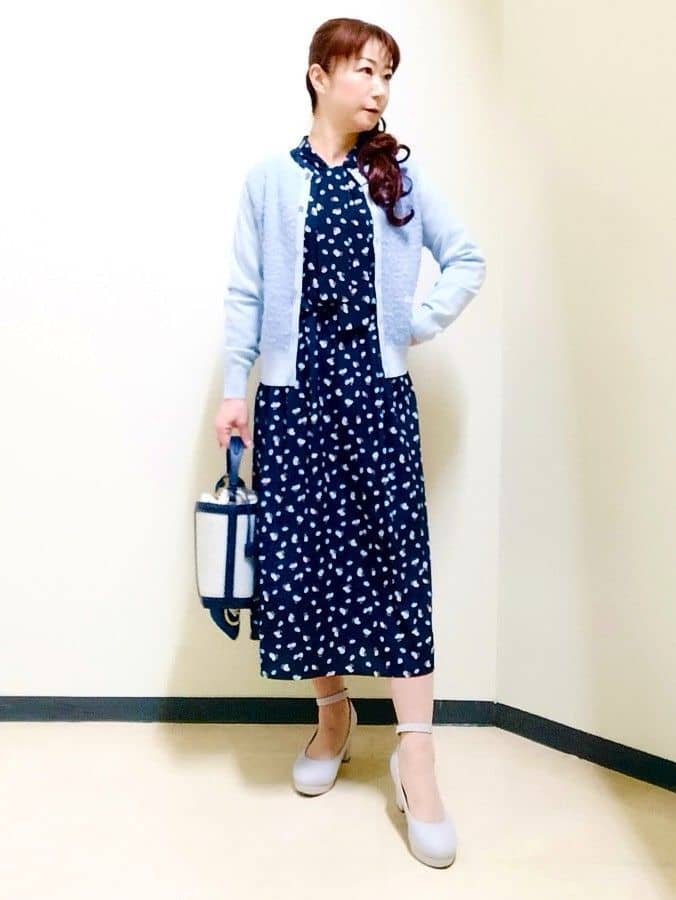 花さんの「Reflect｜【セレモニー／通勤／おでかけに◎】フラワープリントボウタイワンピース」を使ったコーディネート
