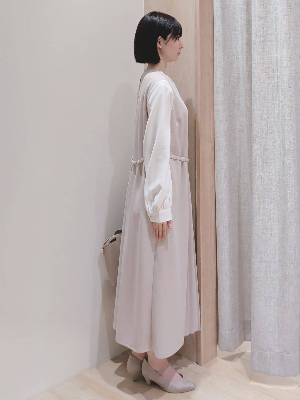 Yuiさんの「grove｜【手洗いOK】フロントプリーツ袖コンシャスワンピース」を使ったコーディネート