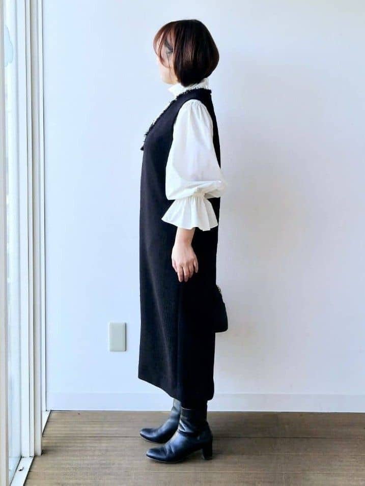 やじまさんの「UNTITLED｜【洗える/細見え】ツイード ジャンパースカート」を使ったコーディネート