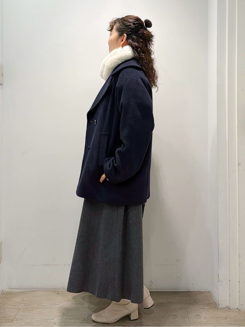 sumicaさんの「OPAQUE.CLIP｜カシミヤブレンドウールミドルピーコート」を使ったコーディネート