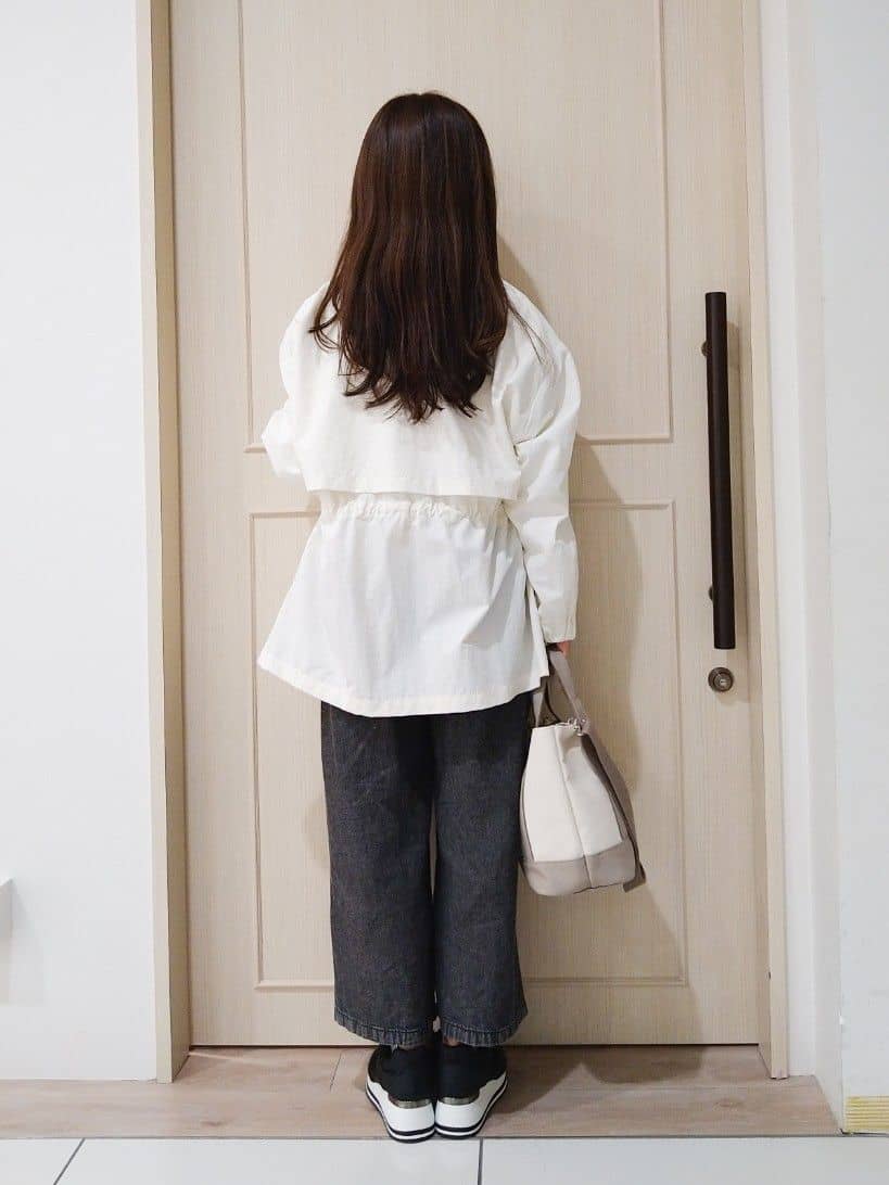 mi-saさんの「SHOO･LA･RUE｜【防花粉/S-LL】ウエストマークですっきり見え　軽やかスタンドブルゾン」を使ったコーディネート