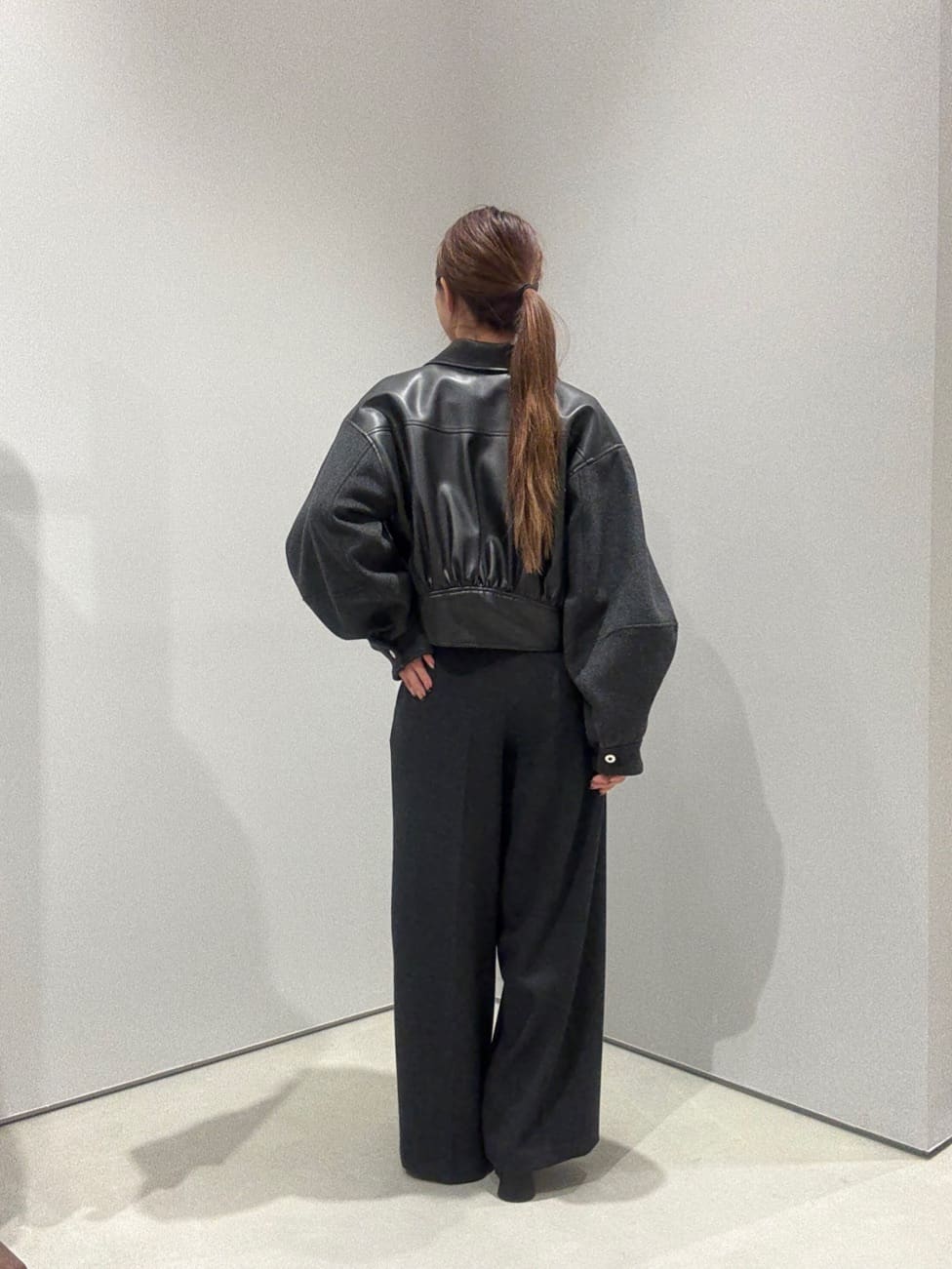 norimiさんの「INDIVI｜ツイードタックワイドパンツ」を使ったコーディネート