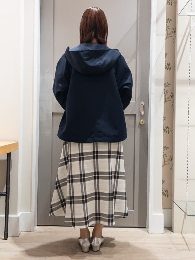 おみつさんの「grove｜【撥水】きれいめに着こなせるマウンテンパーカ」を使ったコーディネート