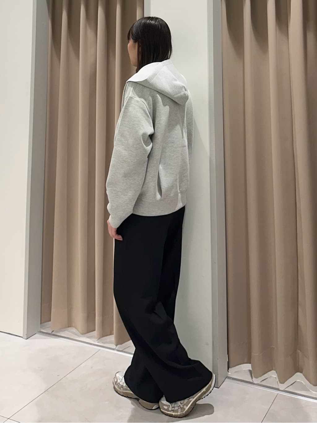 cottonさんの「THE SHOP TK｜ダンボールジップパーカ」を使ったコーディネート