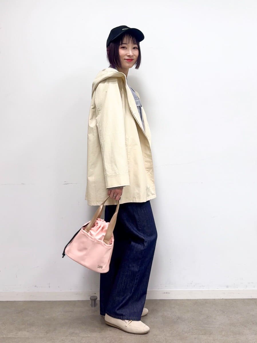 𝐜𝐡𝐢𝐤𝐚さんの「SHOO･LA･RUE｜【防花粉/洗濯機可/S-LL】ゆったり着られる 大人のテントフーディージャケット」を使ったコーディネート