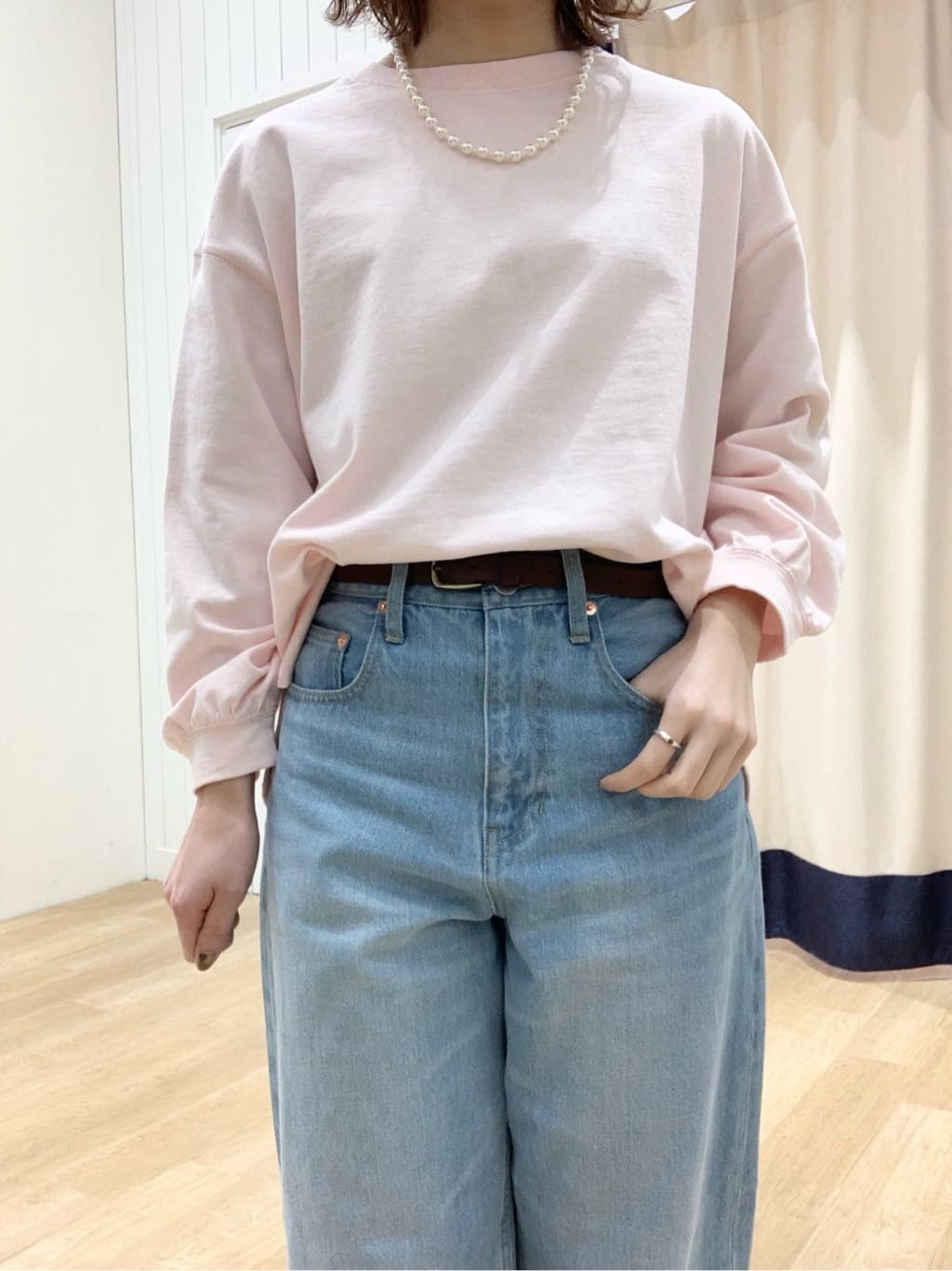 IMARIさんの「Dessin｜【360度可愛い・洗える】バックヘンリーカットソー」を使ったコーディネート