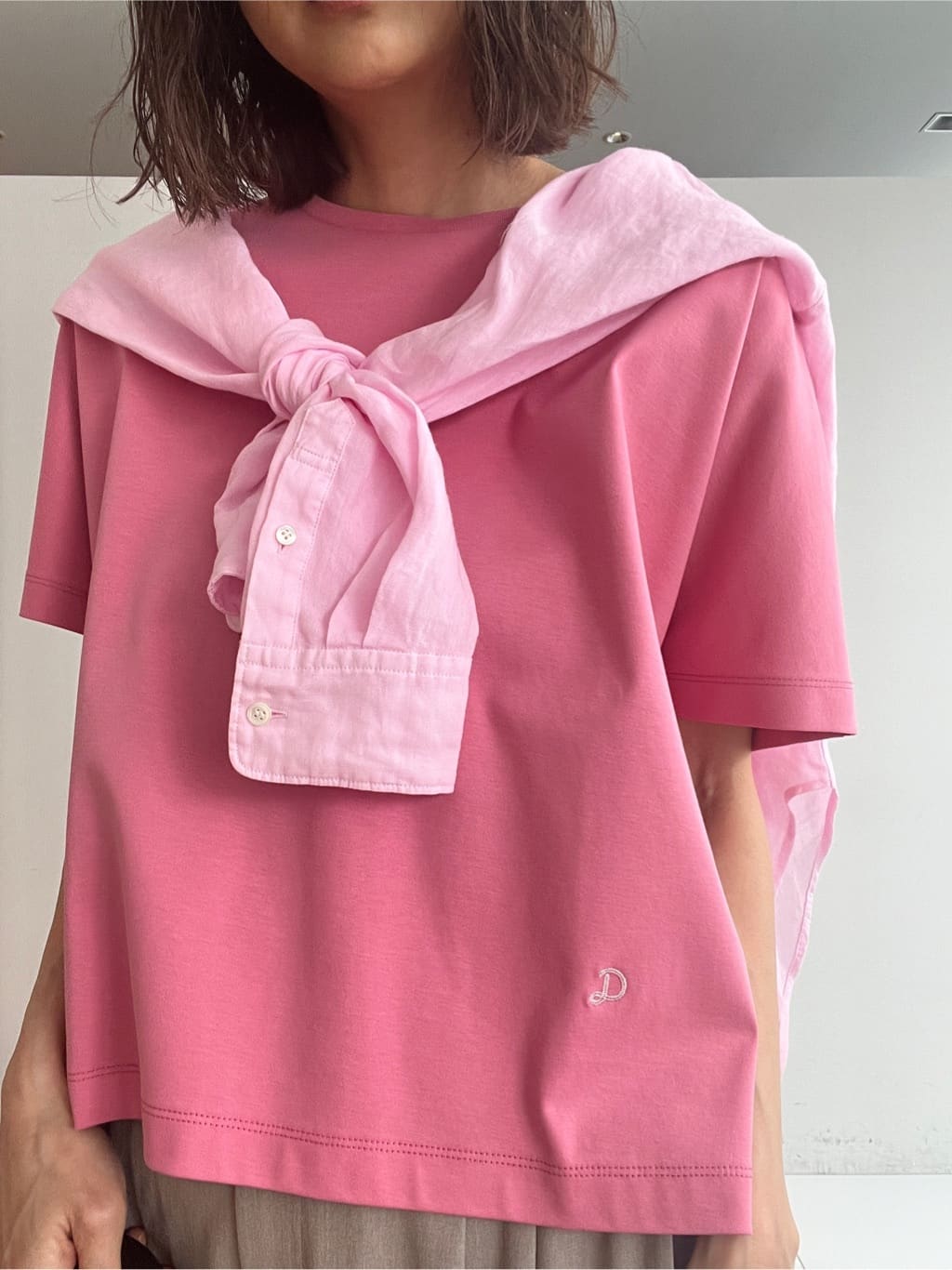misaさんの「DRESSTERIOR｜【人気定番/ウォッシャブル】ガーメントダイラミーシャツ」を使ったコーディネート