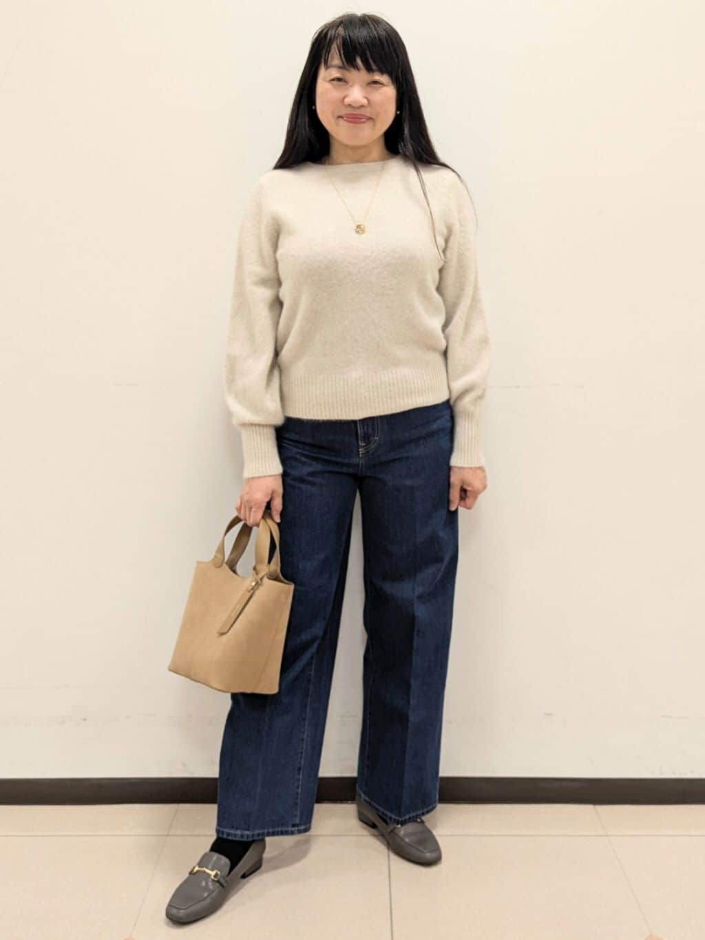 ともさんの「UNTITLED｜【ふわふわニット/前後2WAY】フォックスカシミヤカーディガン」を使ったコーディネート