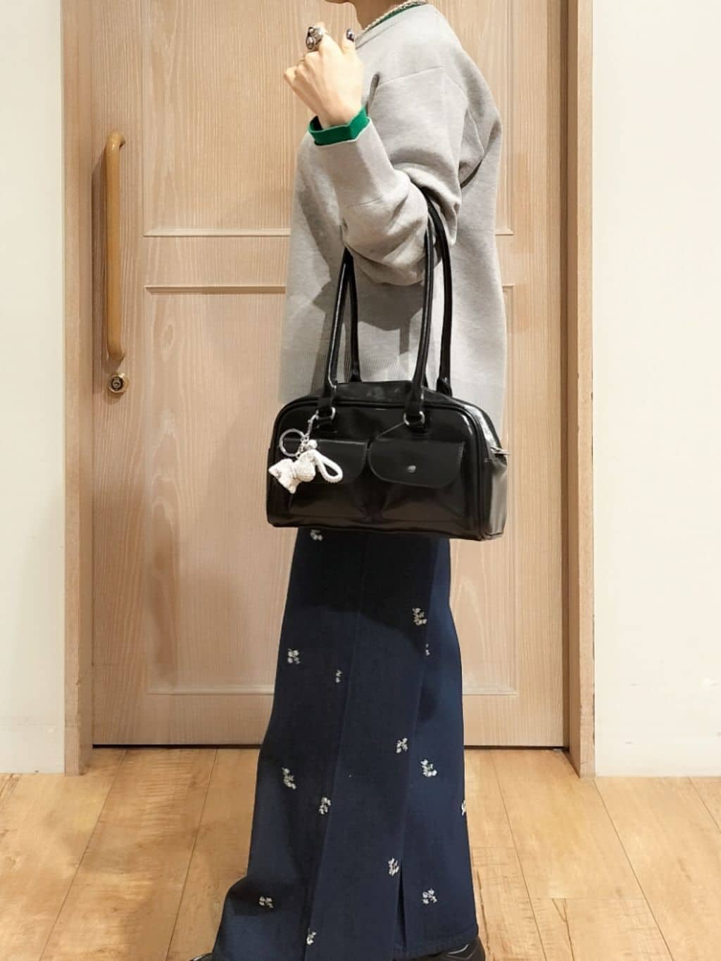 YUKIさんの「SHOO･LA･RUE｜フラップポケット横長ボストンバッグ」を使ったコーディネート